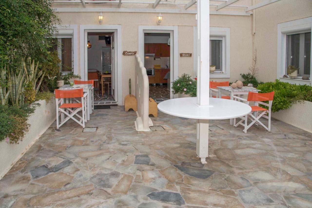 Papafragas Studios Pachaina Exterior foto